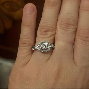 Sterling silver cubic zirconia ring